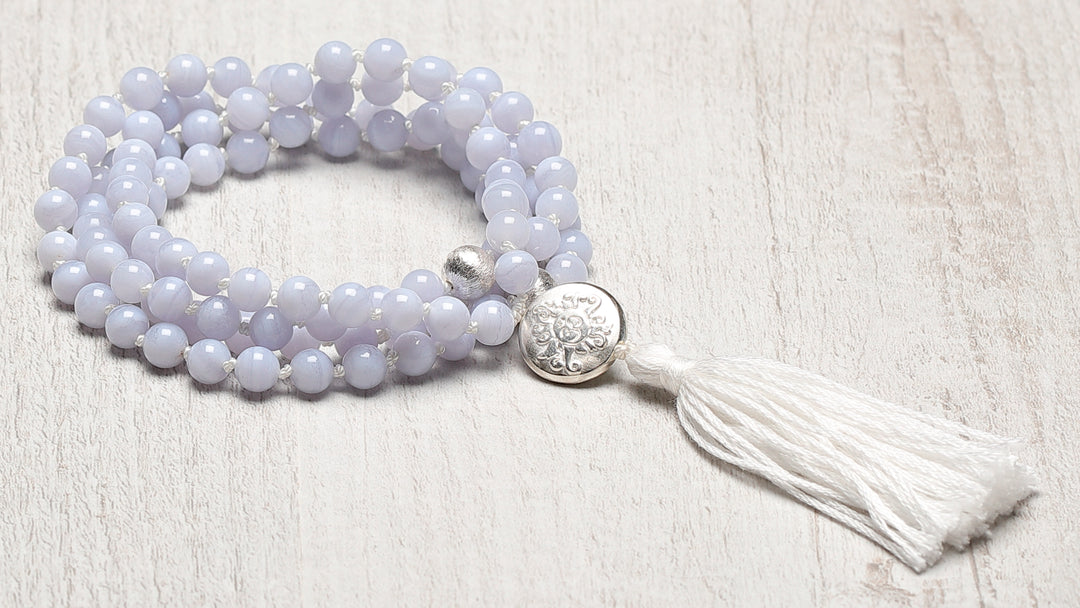 Mala Chalcedon mit Quaste online kaufen
