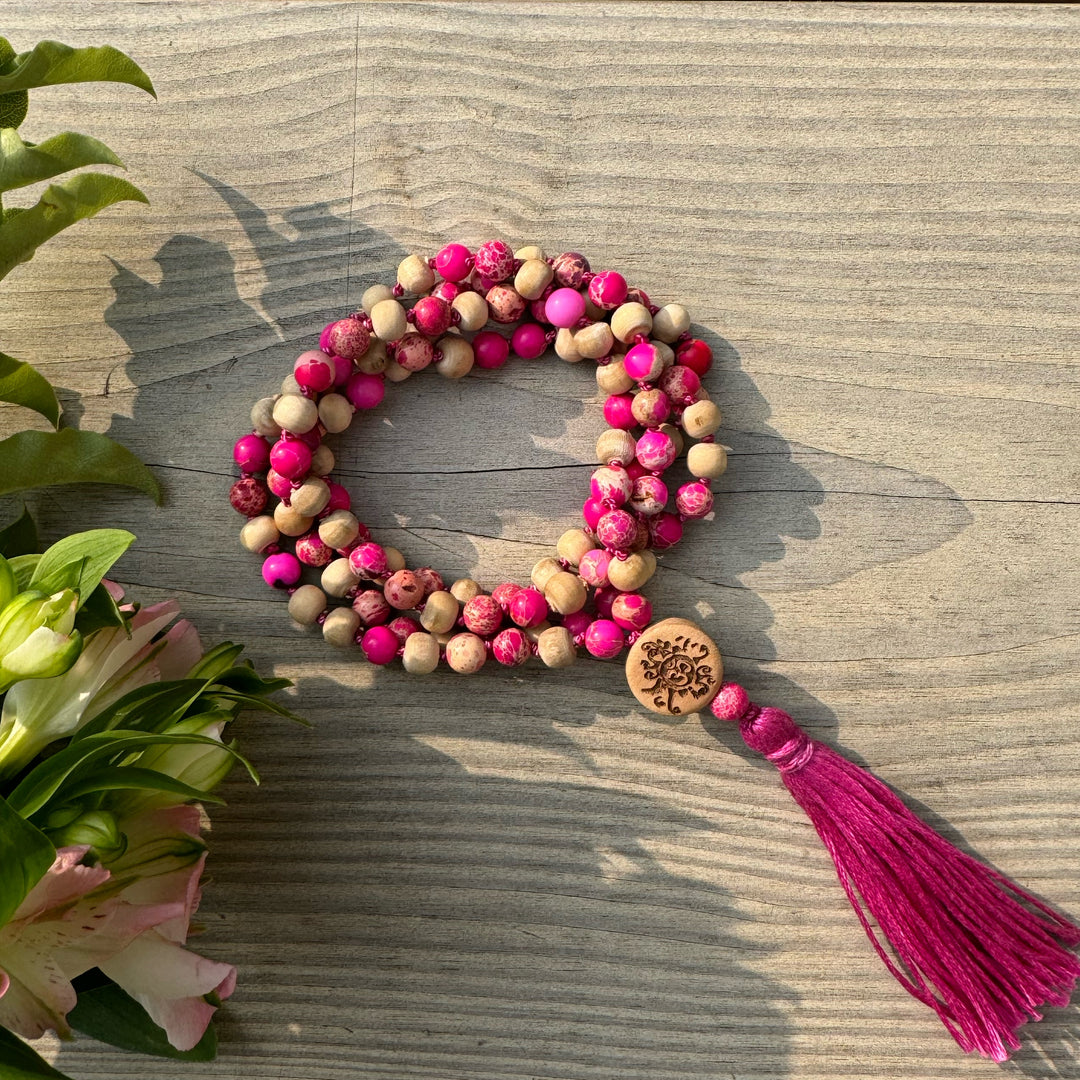 59#108 Mala Impression Jaspis pink mit Tulsi | 6 mm | Quaste