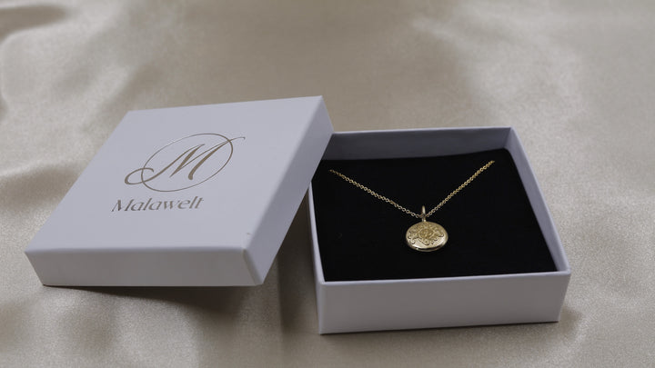 Malasonne gold Kette mit Anhänger Malasonne mit OM
